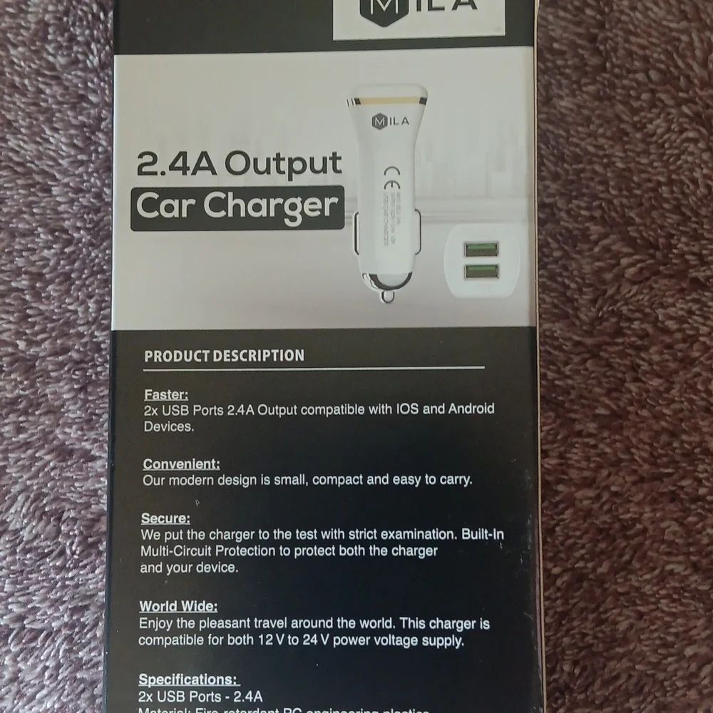 White & Gold 2.4A Car Charger with Lightning Cable New